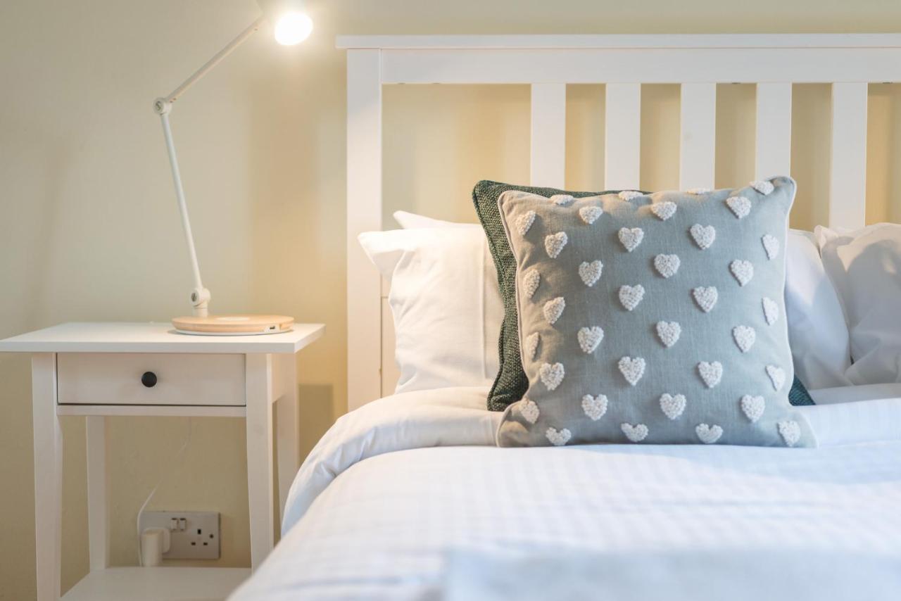 Bright And Modern 2 Bed Apartment Edimburgo Esterno foto